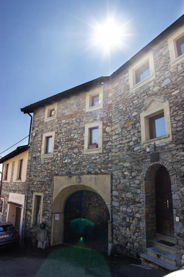 Casa Patrone Hotel Nebbiuno Luaran gambar