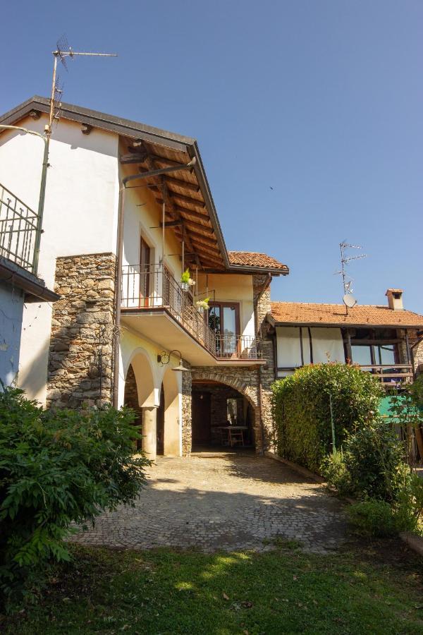 Casa Patrone Hotel Nebbiuno Luaran gambar