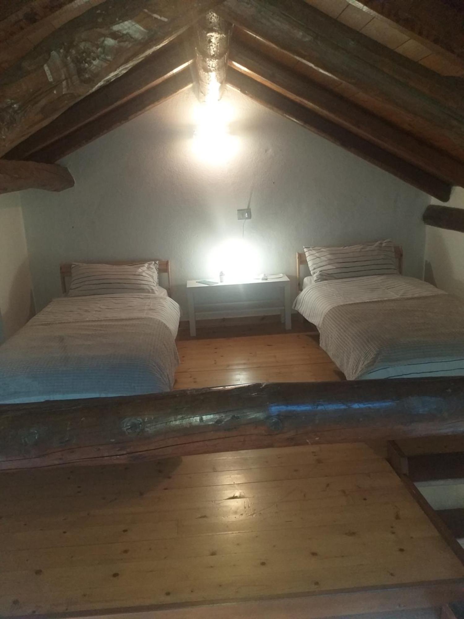 Casa Patrone Hotel Nebbiuno Luaran gambar
